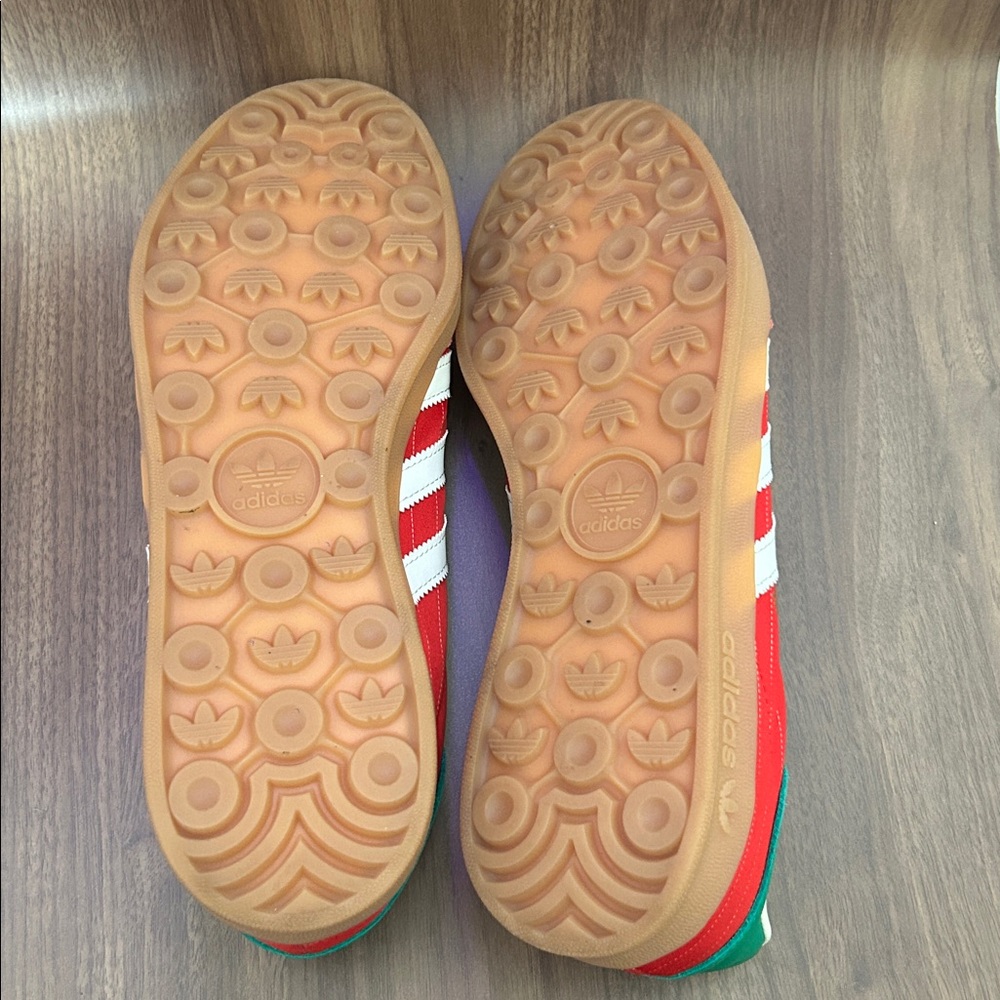 Adidas Gazelle Red and Green Sneakers - Picture 4 of 5